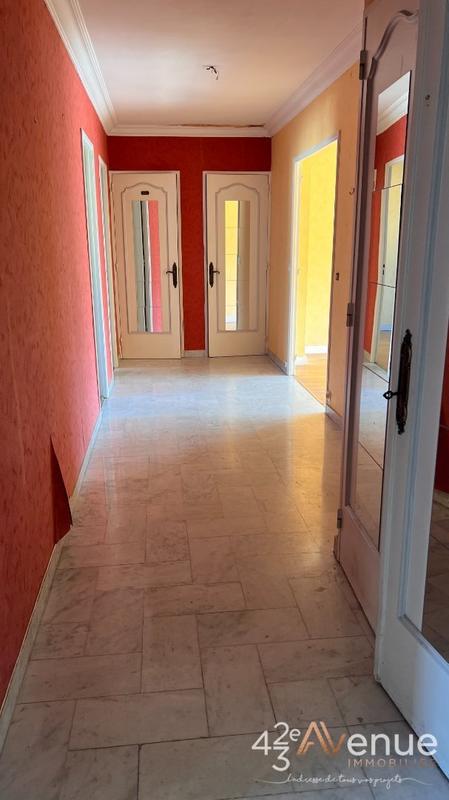 Appartement - 80 m² - 4 pièces