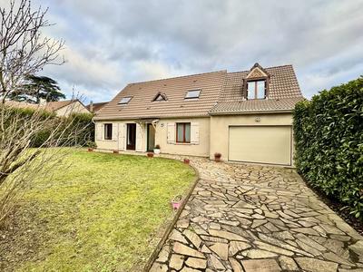 Maison traditionnelle - 134 m² - 6 pièces