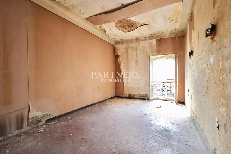 Appartement - 205 m² - 9 pièces