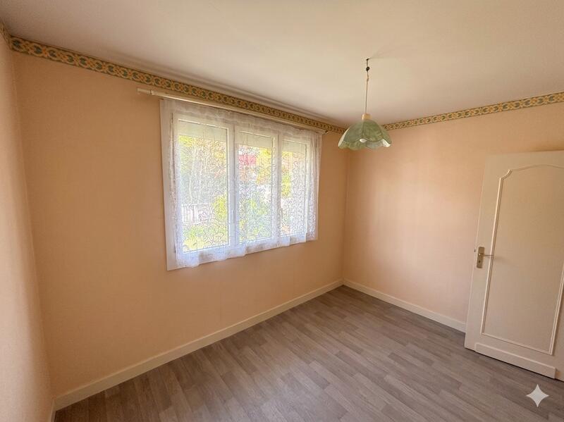 Maison - 166 m² - 7 pièces