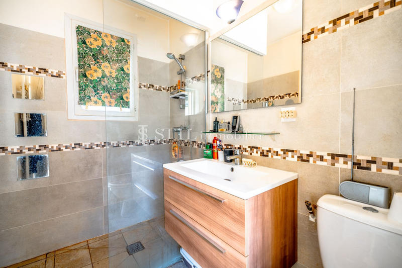 Villa - 80 m² - 5 pièces