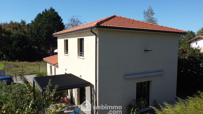 Maison - 130 m² - 6 pièces