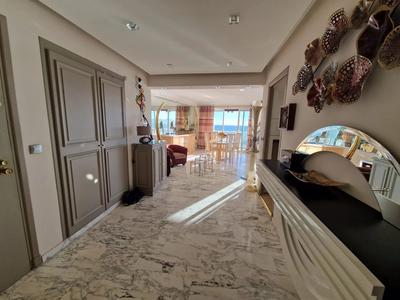 Appartement - 93 m² - 3 pièces