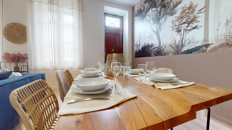 Maison en pierre - 158 m² - 8 pièces