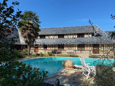 Propriété - 320 m² - 11 pièces