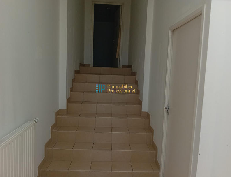 Local commercial - 163 m² - 5 pièces
