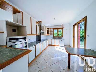 Maison - 140 m² - 6 pièces