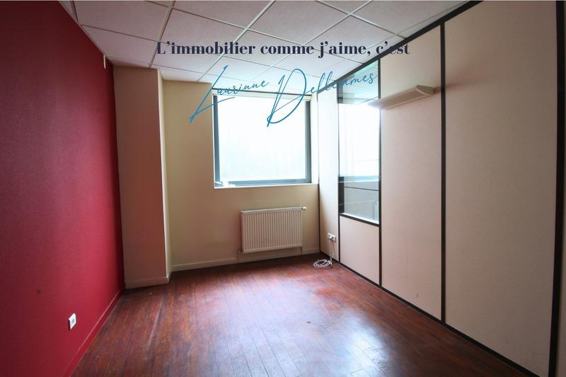 Local commercial - 215 m² - 1 pièce