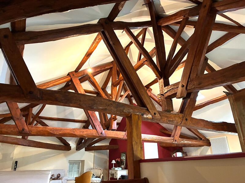 Maison - 400 m² - 6 pièces