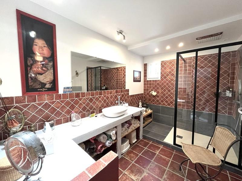 Maison - 180 m² - 6 pièces