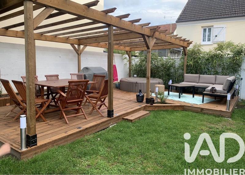 Maison - 90 m² - 5 pièces