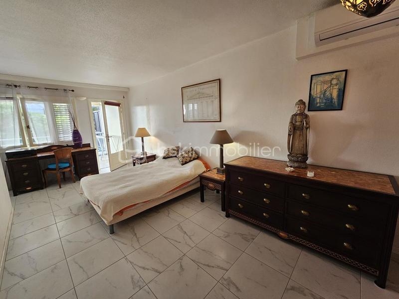 Appartement - 82 m² - 3 pièces