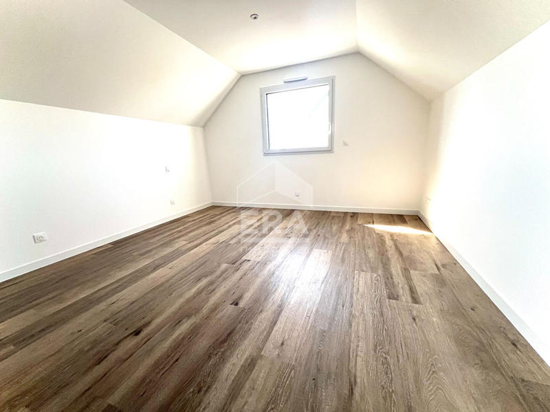 Maison - 163 m² - 7 pièces