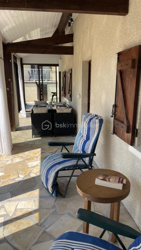 Maison traditionnelle - 235 m² - 11 pièces