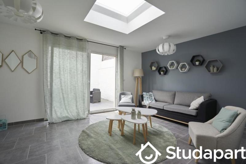 Chambre - 13 m² - 1 pièce