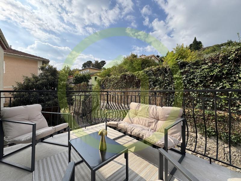 Appartement - 70 m² - 4 pièces