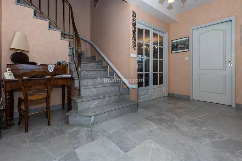 Maison - 176 m² - 6 pièces