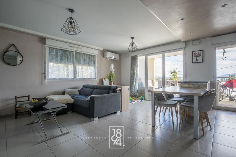 Appartement - 66 m² - 3 pièces