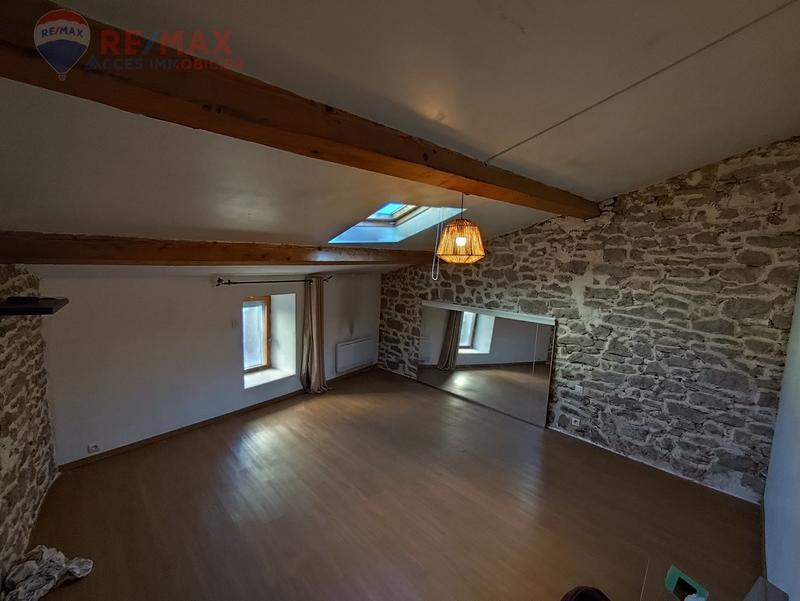 Maison de village - 100 m² - 4 pièces