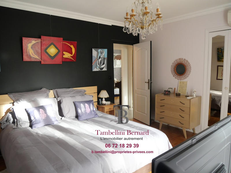 Demeure - 185 m² - 7 pièces