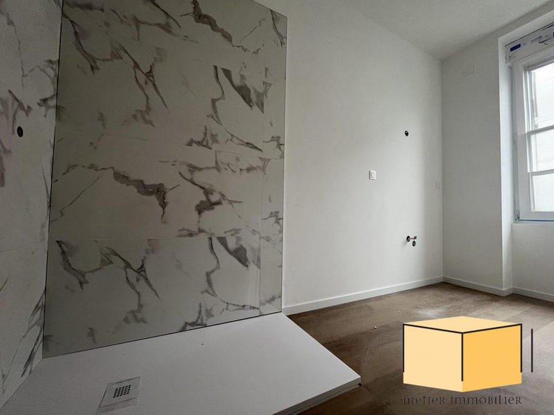 Appartement - 83 m² - 4 pièces