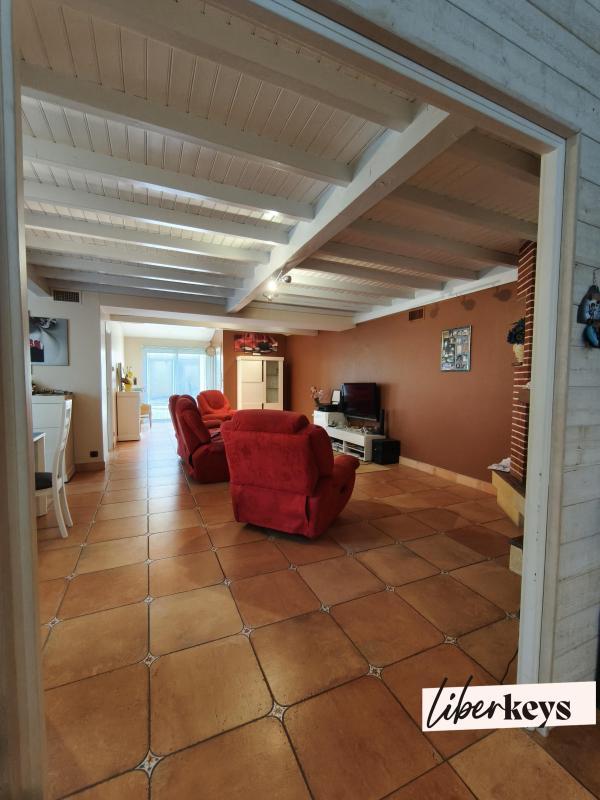 Maison - 177 m² - 7 pièces