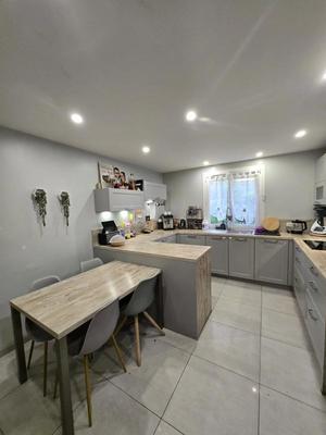 Maison - 161 m² - 6 pièces