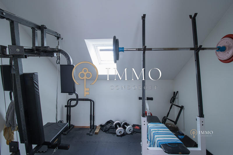 Maison contemporaine - 178 m² - 7 pièces