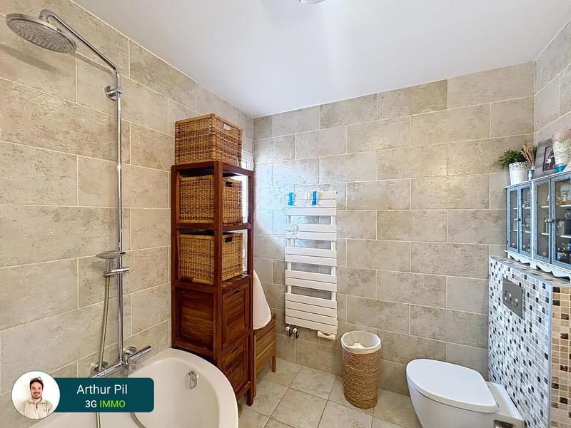 Maison - 160 m² - 6 pièces