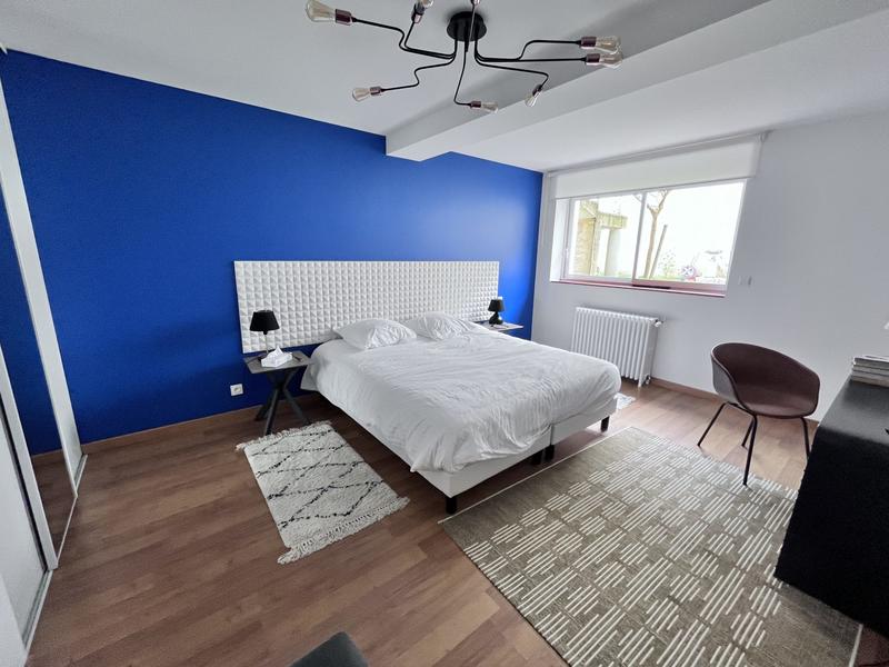 Maison traditionnelle - 530 m² - 16 pièces