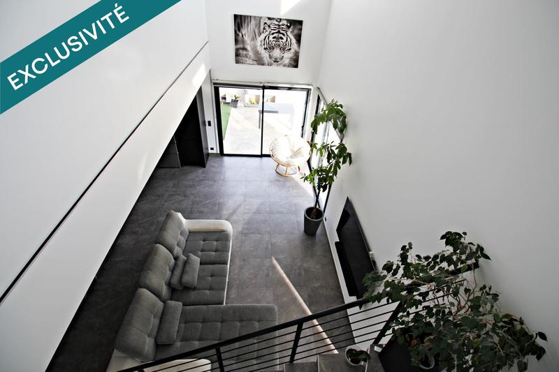 Maison - 95 m² - 5 pièces