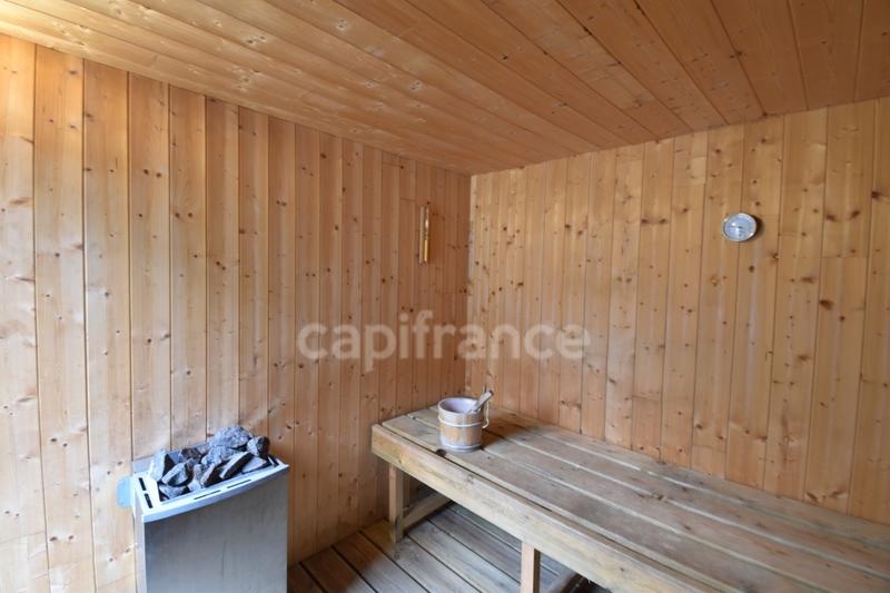 Maison - 190 m² - 5 pièces