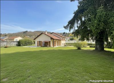 Maison - 92 m² - 5 pièces