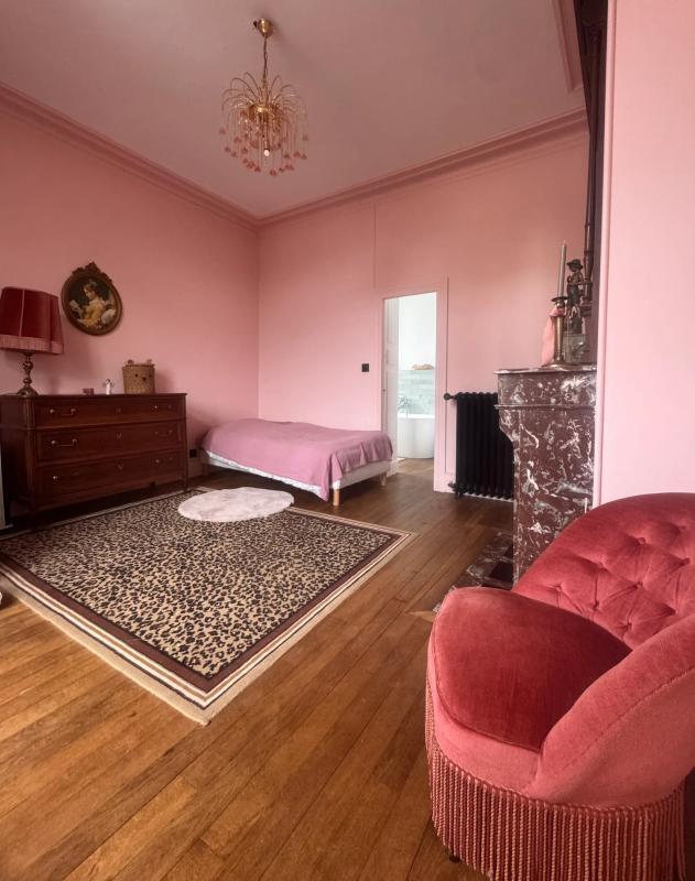 Maison de maîtres - 350 m² - 8 pièces