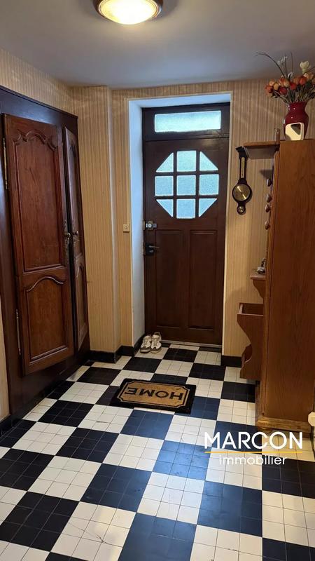 Maison - 110 m² - 4 pièces