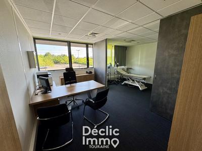 Local d'activités - 278 m² - 4 pièces