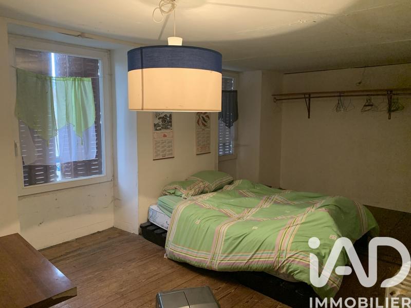 Maison - 228 m² - 8 pièces