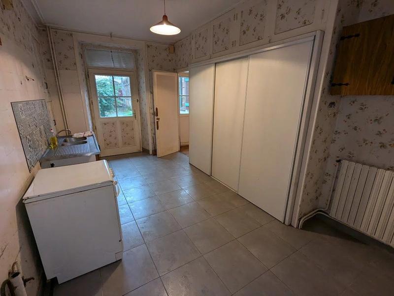 Maison - 200 m² - 7 pièces