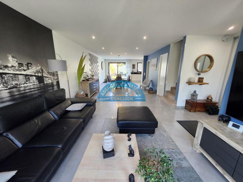 Maison - 155 m² - 6 pièces