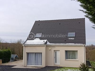 Maison traditionnelle - 102 m² - 5 pièces