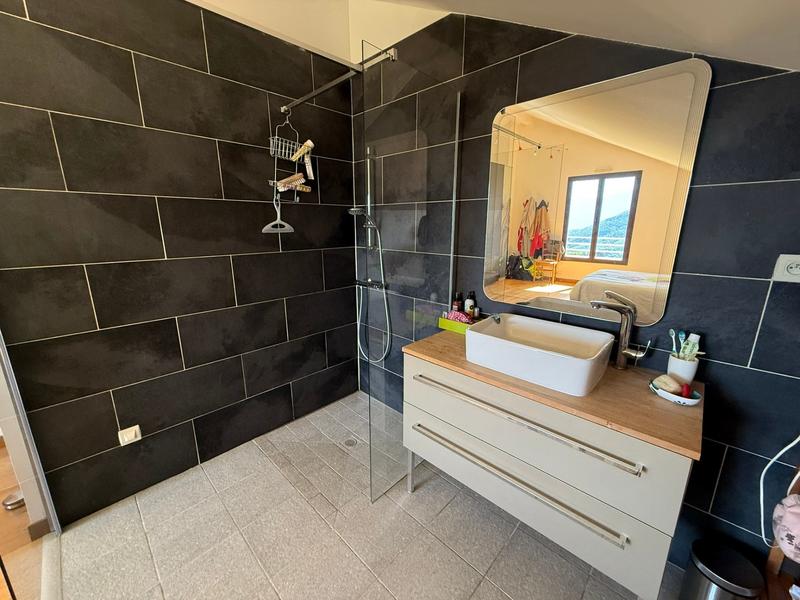 Maison - 170 m² - 5 pièces