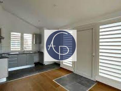 Appartement - 120 m² - 4 pièces