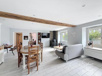 Maison - 105 m² - 5 pièces