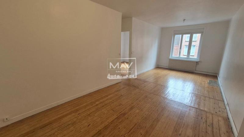 Maison - 210 m² - 8 pièces