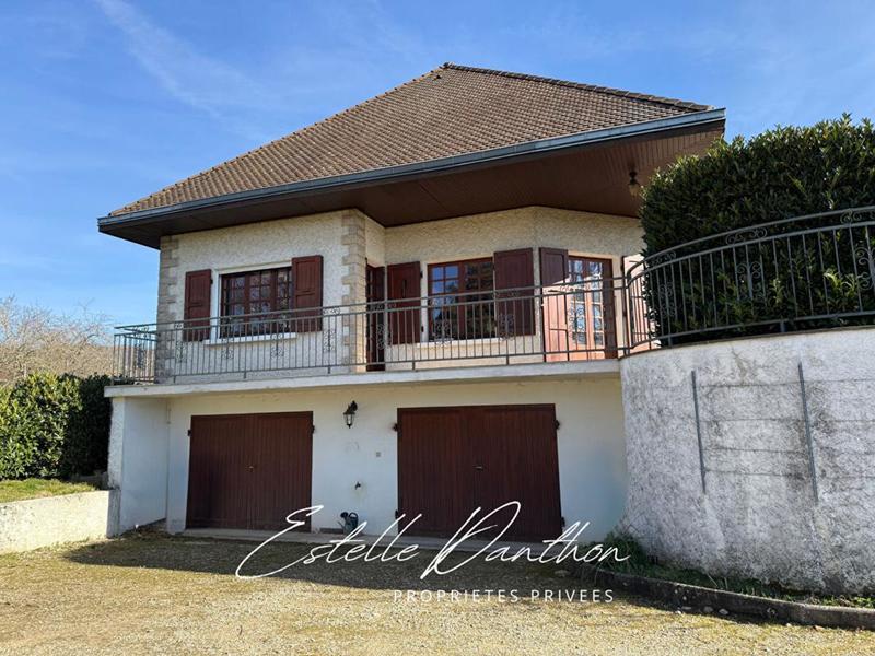 Maison - 193 m² - 8 pièces