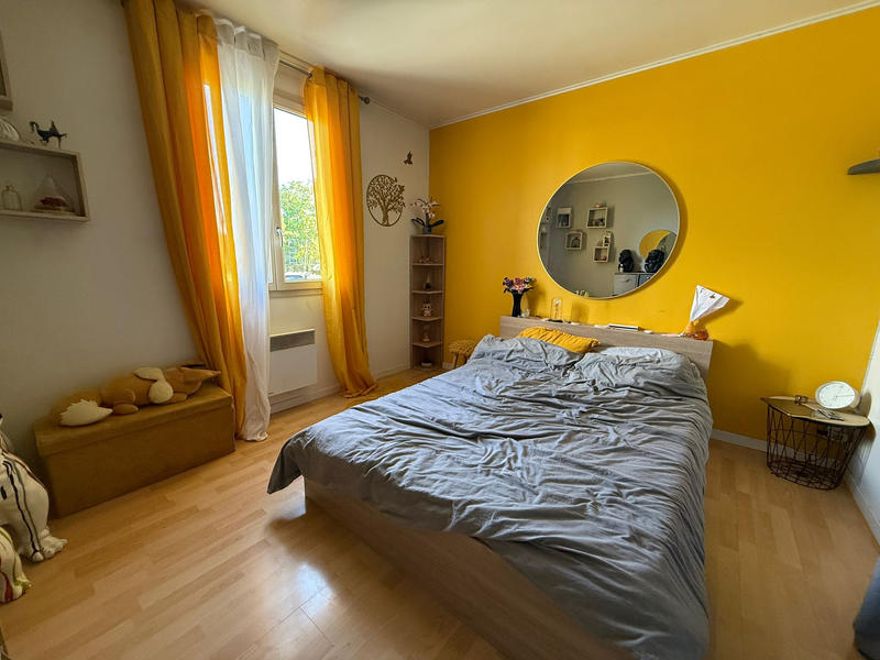 Maison - 99 m² - 5 pièces