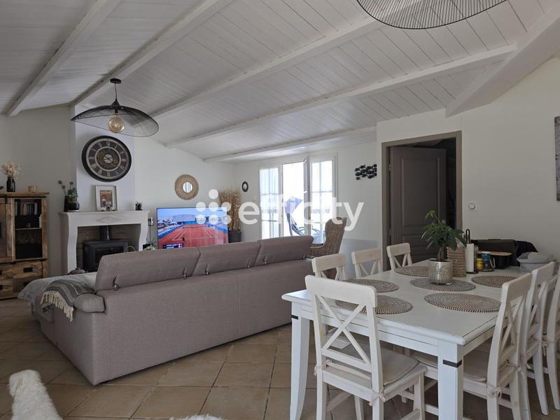 Maison - 99 m² - 4 pièces