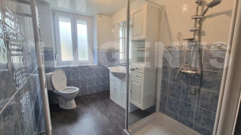 Maison - 93 m² - 4 pièces