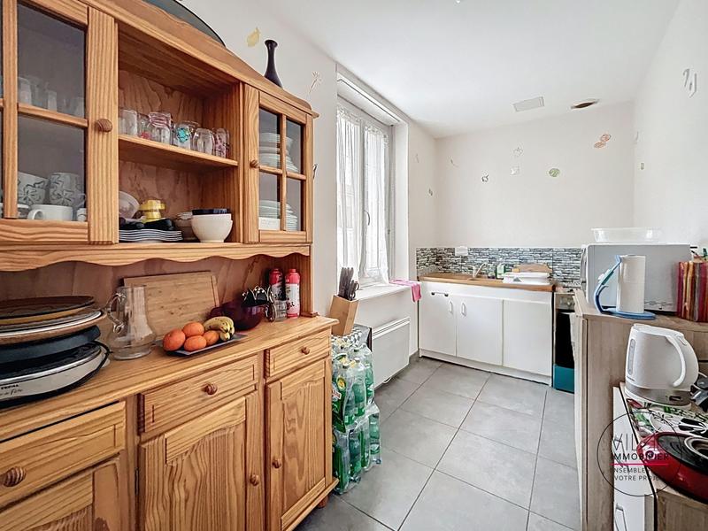 Maison - 355 m² - 12 pièces