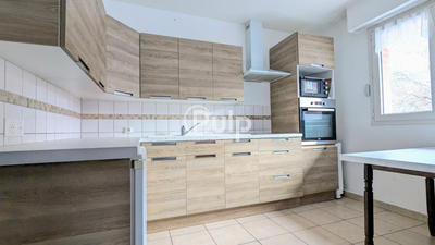 Appartement - 61 m² - 2 pièces